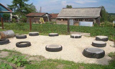 Столбчатый фундамент из шин.jpg?lang=ru